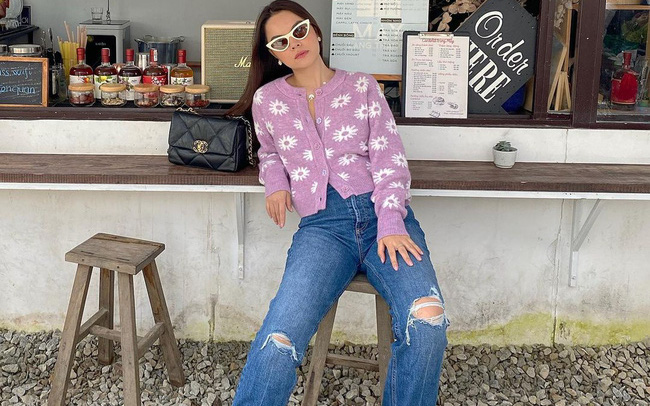 Phạm Quỳnh Anh ngày càng mặc đẹp và còn khéo tạo dáng chụp hình để khoe điểm 'nảy nở' cực phẩm này
