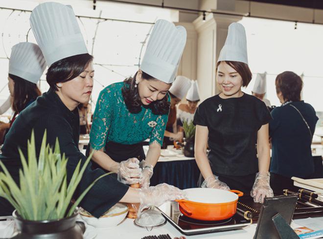 Hoa hậu nhà giàu khoe mâm cơm đạm bạc khiến Mai Phương Thúy muốn ăn 5 bát - Ảnh 10. Hoa hậu nhà giàu khoe mâm cơm đạm bạc khiến Mai Phương Thúy muốn ăn 5 bát - Ảnh 10.