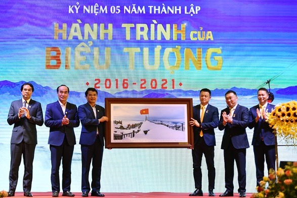 Cáp treo Fansipan - nửa thập kỷ chinh phục Nóc nhà Đông Dương và vươn tầm thế giới - Ảnh 1.