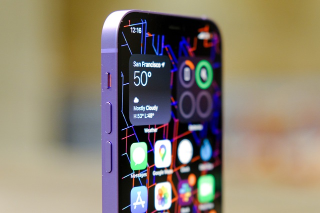 Cận cảnh chiếc iPhone 12 màu tím mà Apple vừa ra mắt - Ảnh 1.