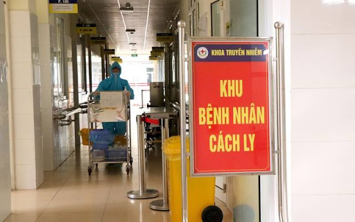 Hà Nội: 2 điều dưỡng Bệnh viện Thanh Nhàn dương tính SARS-CoV-2 khi chăm sóc bệnh nhân - Ảnh 3.