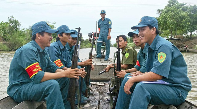 Em bé nổi tiếng trong Cánh đồng hoang trở thành tỷ phú nông dân - Ảnh 5.