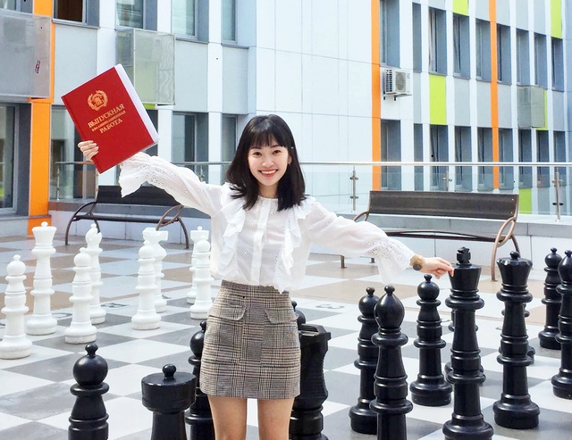 9x Thái Nguyên xinh xắn và học bổng tới ĐH Kinh tế Plekhanov danh tiếng - Ảnh 3. 9x Thái Nguyên xinh xắn và học bổng tới ĐH Kinh tế Plekhanov danh tiếng - Ảnh 3.
