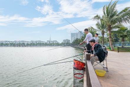 “Nghỉ dưỡng” tuổi hưu trẻ khỏe giữa lòng thành phố biển hồ - Ảnh 2.