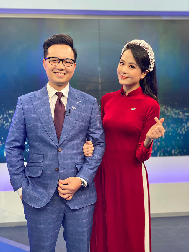 BTV xinh đẹp dẫn sóng Thời sự 19h của VTV là ai? - Ảnh 4.