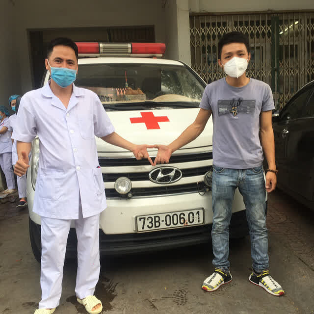 Chàng trai Quảng Bình tình nguyện đưa xe cứu thương ra Bắc Giang hỗ trợ chống dịch: “Ba, mẹ đừng lo, hết dịch con về” - Ảnh 3.