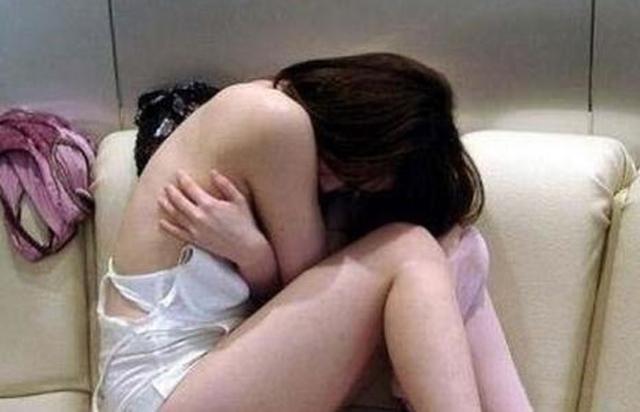 Thanh Hóa: Dụ dỗ “chát sex” để tống tiền - Ảnh 2.