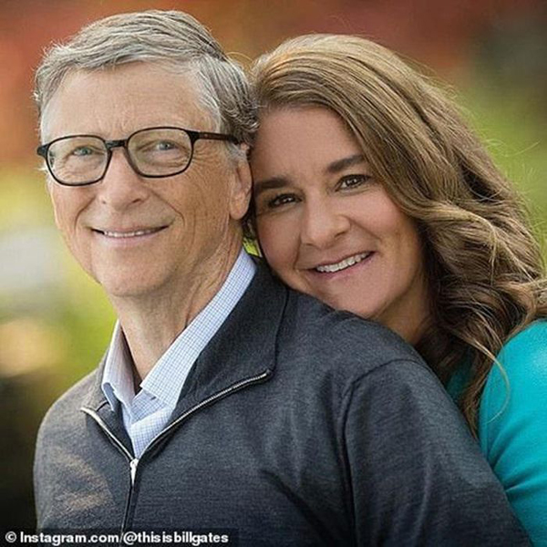 Dân mạng tiếc nuối những khoảnh khắc ngọt ngào trong suốt 27 năm hôn nhân của tỷ phú Bill Gates và vợ cũ - Ảnh 4.