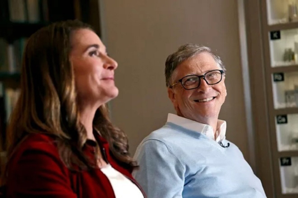 Dân mạng tiếc nuối những khoảnh khắc ngọt ngào trong suốt 27 năm hôn nhân của tỷ phú Bill Gates và vợ cũ - Ảnh 9.