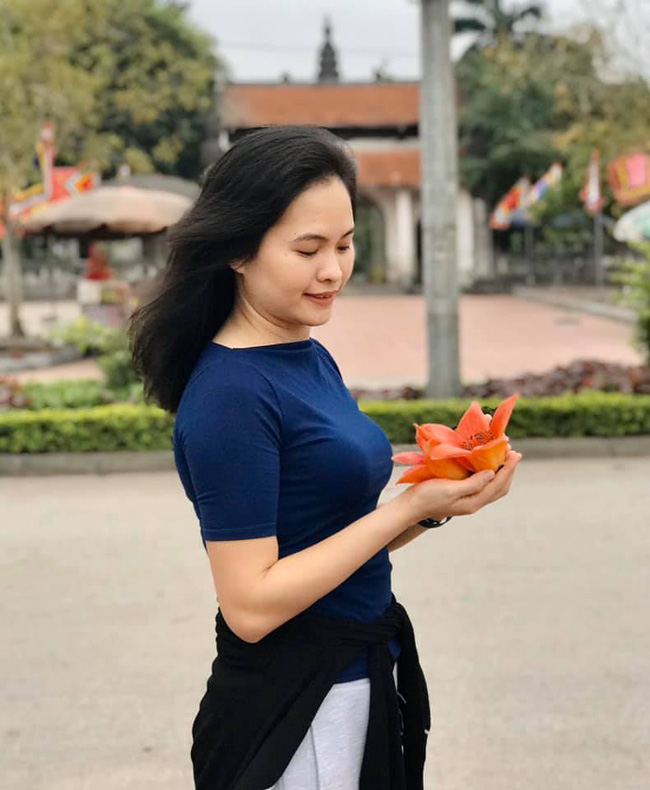 1001 cách cắm hoa dáng chim công từ mẹ đảm, nhìn kết quả lung linh ai cũng trầm trồ! - Ảnh 18. 1001 cách cắm hoa dáng chim công từ mẹ đảm, nhìn kết quả lung linh ai cũng trầm trồ! - Ảnh 18.