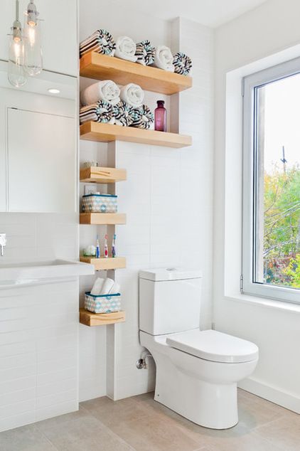 Phòng tắm nhỏ như “nắm tay” cũng trở nên thênh thang nhờ mẹo thiết kế và lưu trữ thông minh - Ảnh 12.