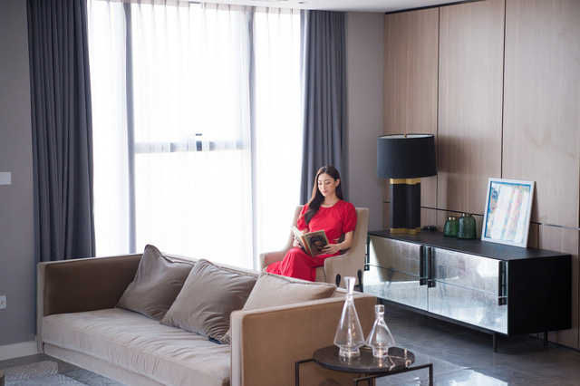 Hoa hậu Lương Thùy Linh khoe khéo căn penthouse nhờ tiết kiệm từ tiền cát- xê - Ảnh 6.