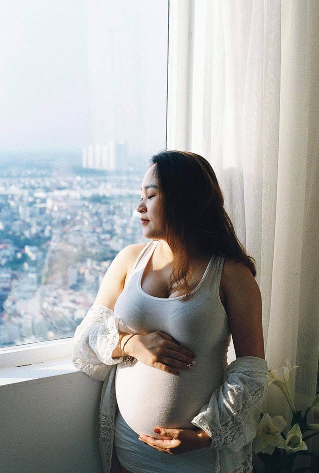 Diva Thanh Lam xúc động thông báo con gái mang thai - Ảnh 2.
