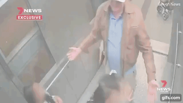 Cảnh sát Australia sàm sỡ bé gái trong thang máy, video quay lại toàn bộ sự việc gây phẫn nộ tột cùng - Ảnh 2.