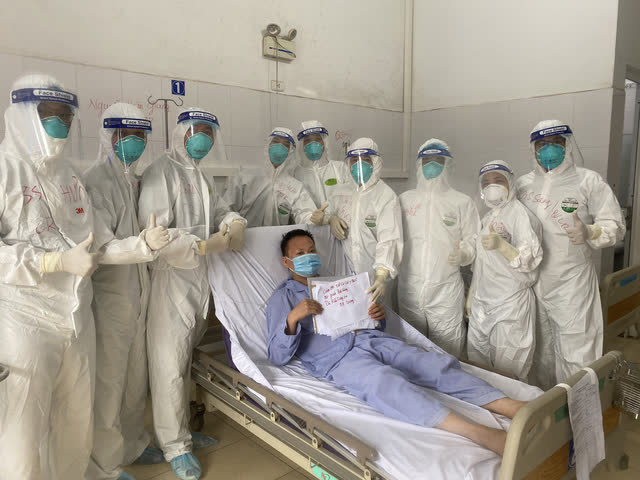 4 bệnh nhân COVID-19 nặng ở Bắc Giang đã cai ECMO, máy thở, sắp được ra viện - Ảnh 4.