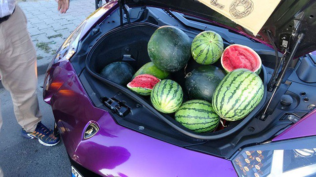 Ngồi si&ecirc;u xe b&aacute;n vải thiều, người đ&agrave;n &ocirc;ng l&agrave;m v&igrave; đam m&ecirc; - Ảnh 9.