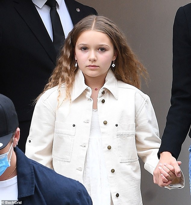 Diện mạo tròn 10 tuổi của con gái Beckham Harper Beckham - Ảnh 2.