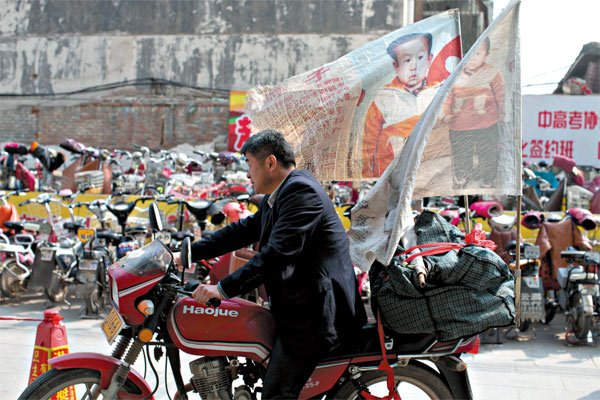 Hành trình tìm con 24 năm của ông bố từng được dựng thành phim: Cái kết viên mãn và cuộc đoàn tụ trong nước mắt - Ảnh 4.