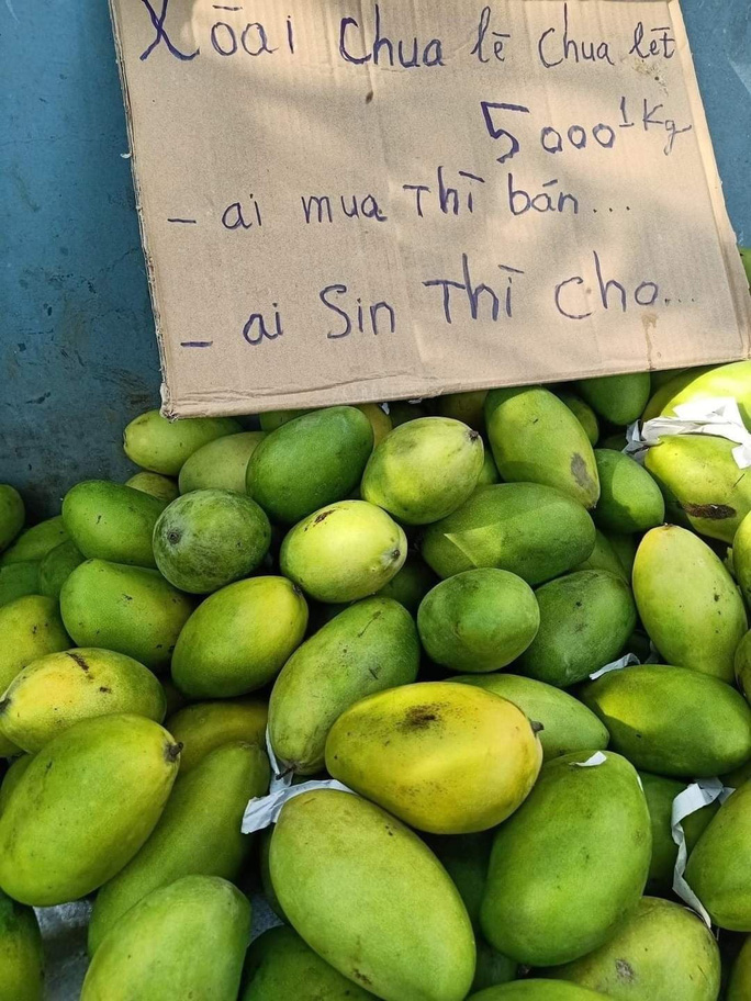 Ông chủ sạp rau 