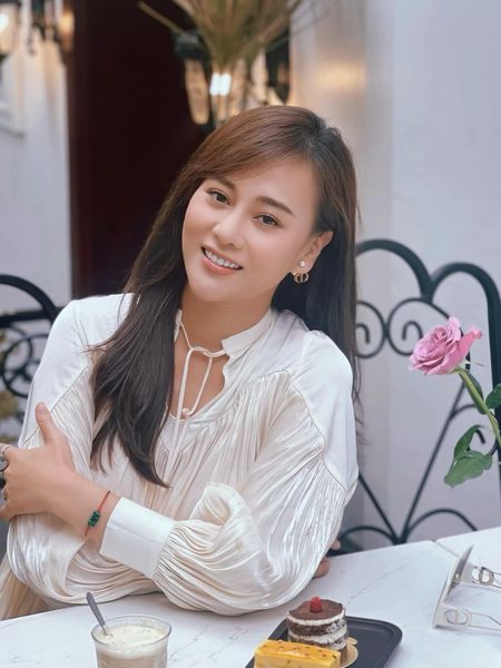 Hương vị tình thân: NSND Công Lý spoil cảnh Nam - Long cưới ở Ninh Bình, bà Xuân - ông Khang cũng lên đồ cực đẹp - Ảnh 4.
