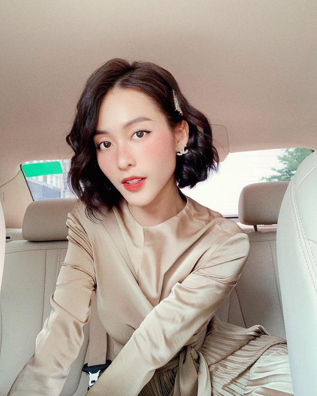 Cập nhật 4 kiểu tóc ngắn đẹp mê của sao Việt - Ảnh 8.