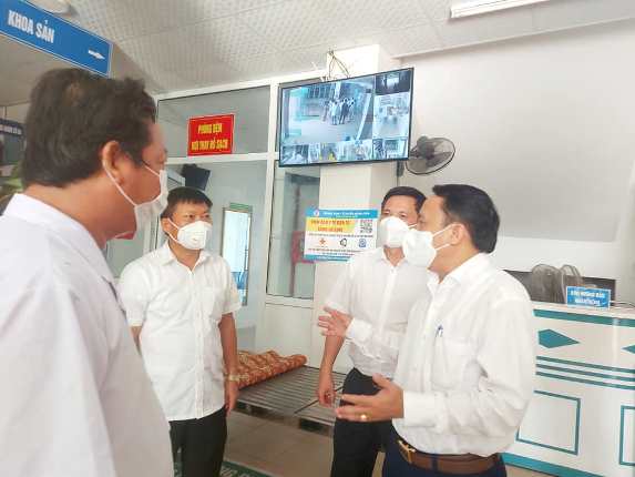 Bệnh viện dã chiến số 2 ở Nghệ An đi vào hoạt động - Ảnh 2.
