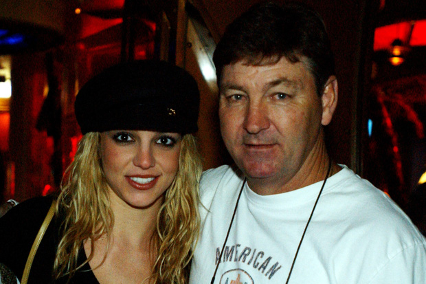 Cha của Britney Spears rút khỏi quyền bảo hộ của con gái, tuy nhiên cô vẫn chưa được tự do vì lý do này - Ảnh 3.