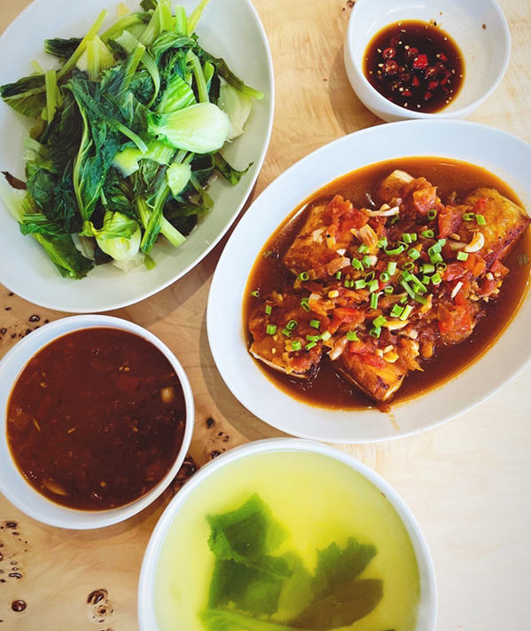 Kim Lý cả ngày làm bữa ăn healthy cho Hà Hồ - Ảnh 4.