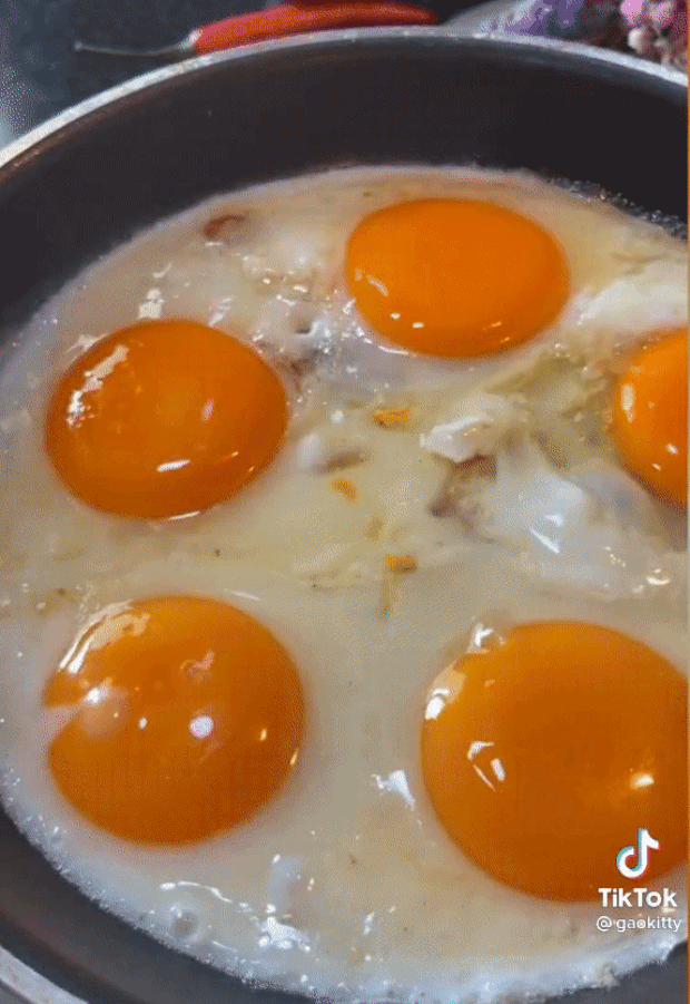 Có món trứng đang hot rần rần khắp cõi mạng, làm thử mới thấy quá dễ và ăn thử mới thấy cực ngon! - Ảnh 4.
