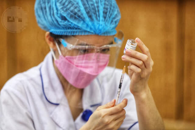 Quý IV/2021, có khoảng 50 triệu liều vaccine Pfizer về Việt Nam, cần tăng tốc độ tiêm chủng  - Ảnh 3.