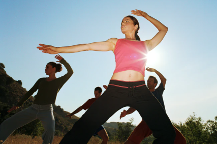  5 bài tập siêu đơn giản giúp cơ thể thăng bằng, khỏe mạnh - Ảnh 1.