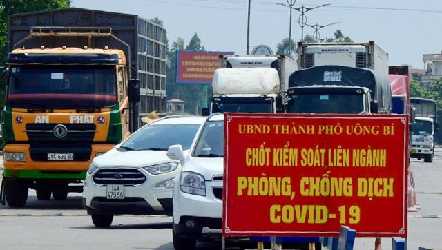 Quảng Ninh: TP Uông Bí tạm dừng tiếp nhận người và phương tiện qua chốt kiểm soát dịch cầu Đá Bạc - Ảnh 2.