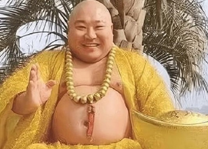 Kết Cục Không Ngờ Của Người Đàn Ông Có Ngoại Hình Giống Phật Di Lặc
