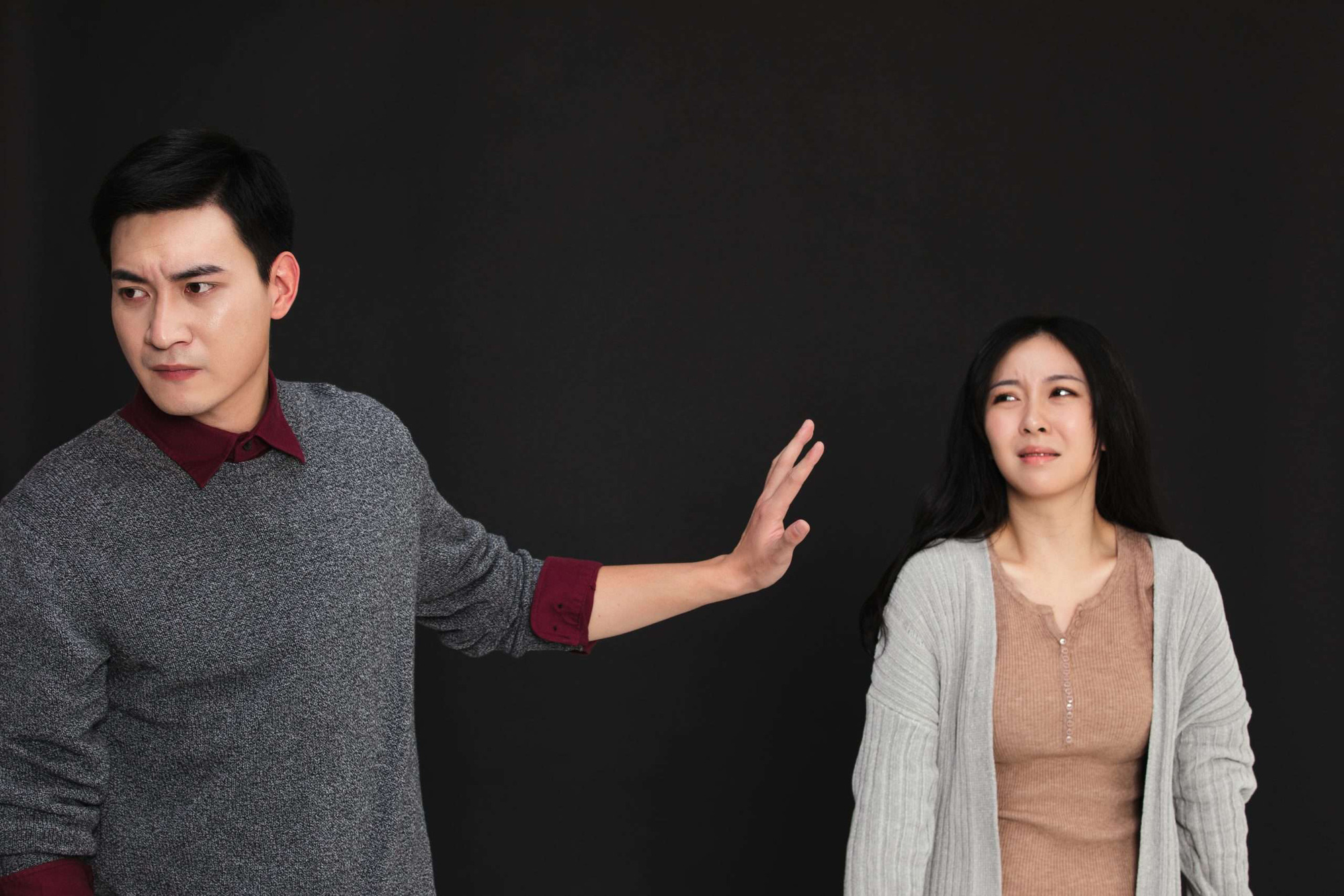 Dấu hiệu nhà sắp có biến và vợ làm tiếp một trong 7 điều sau sẽ tiêu diệt chính mình nhanh hơn - Ảnh 3. Dấu hiệu nhà sắp có biến và vợ làm tiếp một trong 7 điều sau sẽ tiêu diệt chính mình nhanh hơn - Ảnh 3.