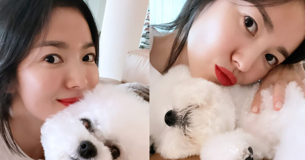 Song Hye Kyo khoe loạt khoảnh khắc 'selfie' cực lạ, nhưng làn da ở tuổi 40 mới thực sự gây choáng