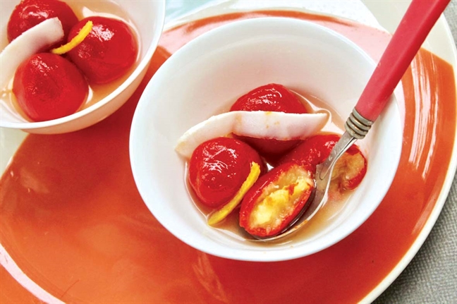 Cuối tuần v&agrave;o bếp với m&oacute;n ăn vặt ngon miệng độc đ&aacute;o l&agrave;m từ quả gấc thơm ngon khiến c&aacute;c mẹ đảm phải bất ngờ - Ảnh 1.