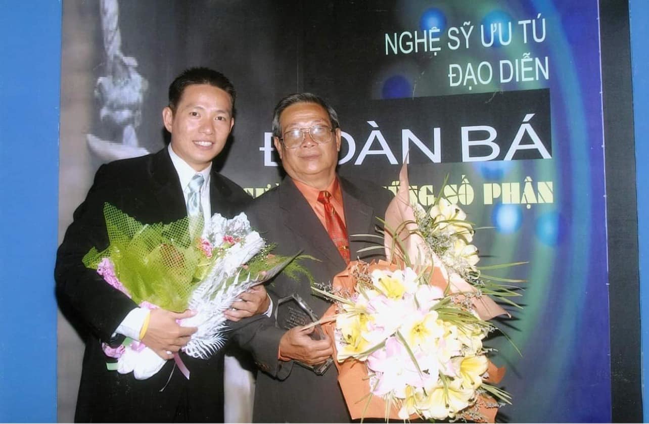 Nghệ sĩ Việt thương tiếc đạo diễn 'Bạn muốn hẹn hò' qua đời - Ảnh 1.