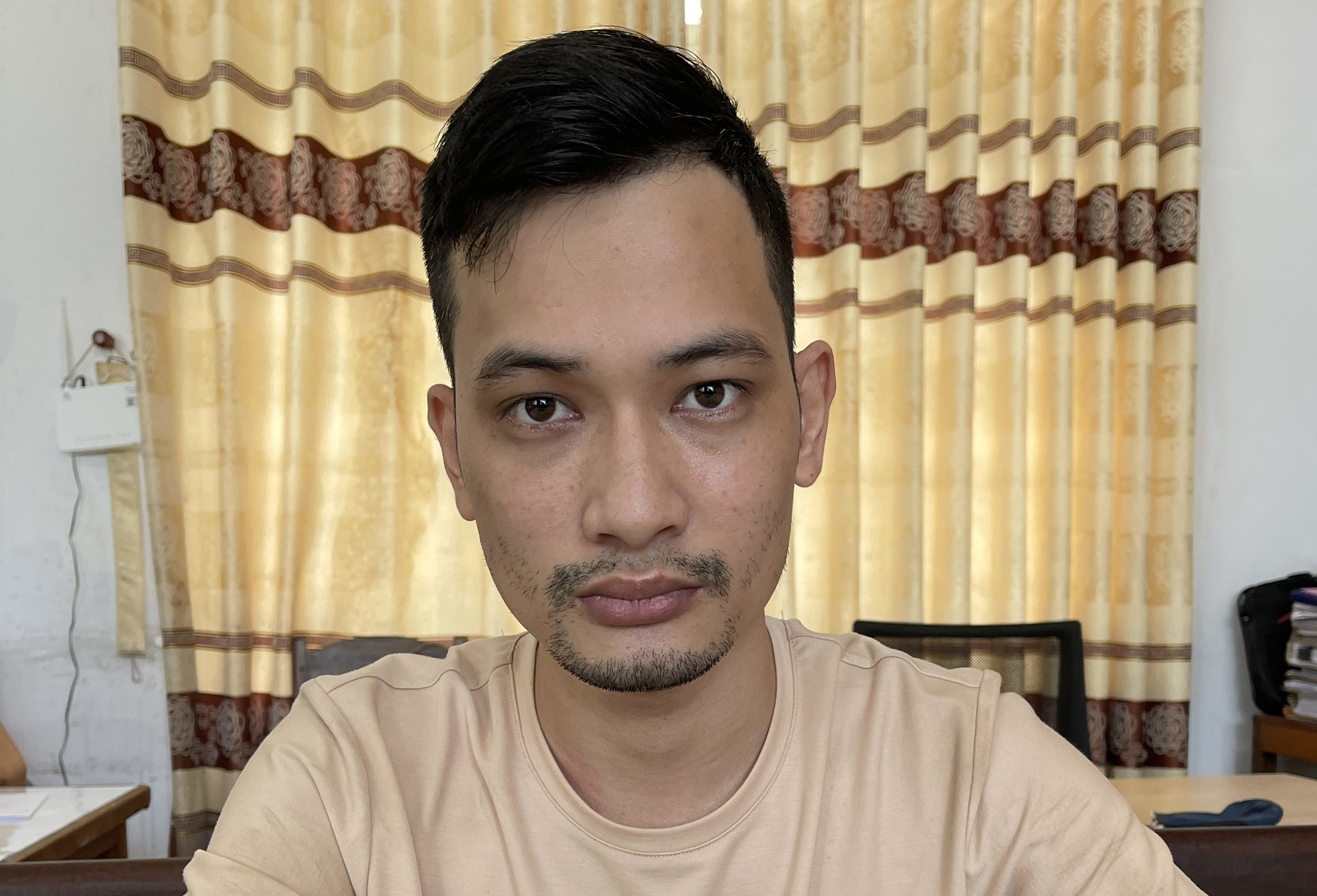 Gã trai chiếm đoạt hơn 1 tỷ của người tình rồi đưa vợ gửi tiết kiệm - Ảnh 1. Gã trai chiếm đoạt hơn 1 tỷ của người tình rồi đưa vợ gửi tiết kiệm - Ảnh 1.