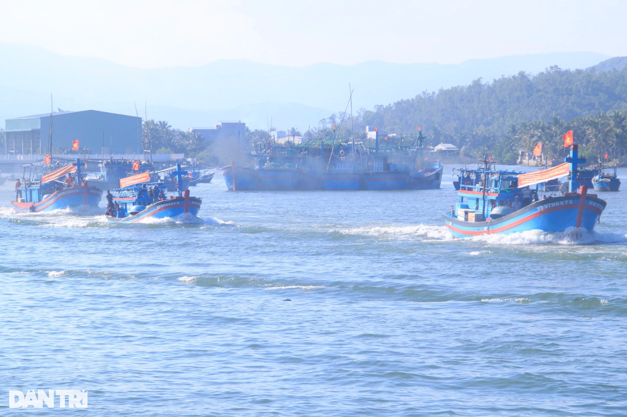 Một ngư dân tử vong trên biển, hung thủ là cháu ruột - Ảnh 1. Một ngư dân tử vong trên biển, hung thủ là cháu ruột - Ảnh 1.