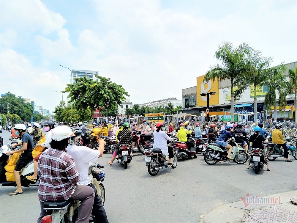 Chợ Sài Gòn: Khoảnh khắc chưa từng có và không bao giờ quên - Ảnh 3.