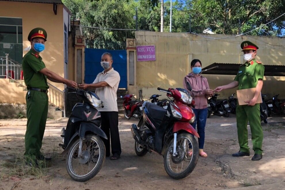 Bắt các đối tượng đi trộm cắp tài sản theo... đơn đặt hàng - Ảnh 1.