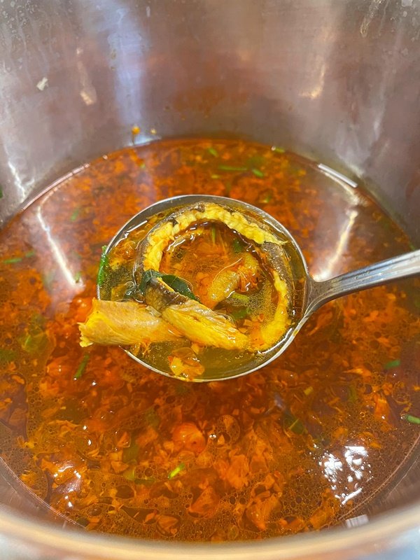 Mẹ đảm 8x mách chị em bận rộn cách làm súp lươn cực đơn giản, nhàn tênh, thành quả thì ngon mê ly - Ảnh 2.