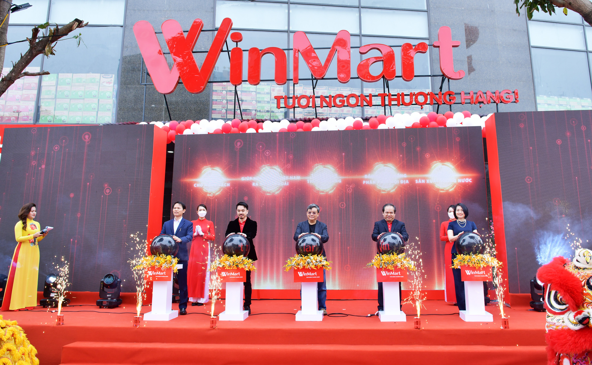 Tận mục sự “lột xác” thần tốc của hệ thống siêu thị Fivimart thành VinMart