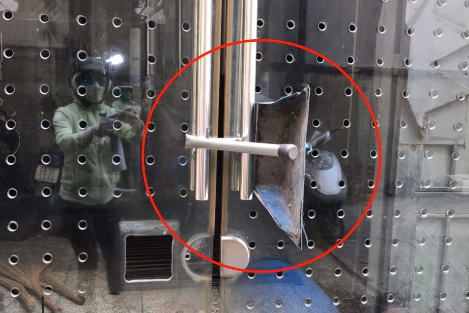 Người phụ nữ bị dọa "xử cả nhà" vì món nợ của chồng cũ - Ảnh 1. Người phụ nữ bị dọa "xử cả nhà" vì món nợ của chồng cũ - Ảnh 1.