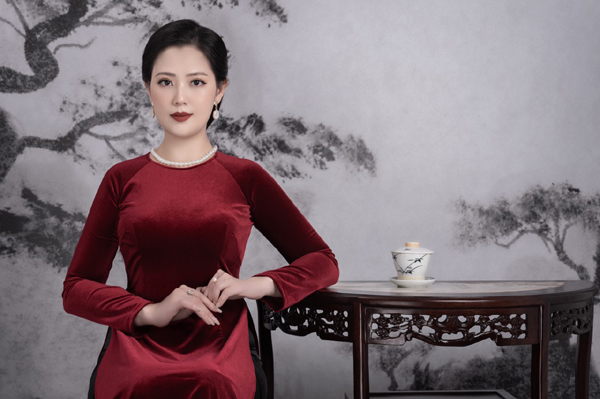 Thu Hiền - bà Sự hài Tết &quot;Đại gia chân đất&quot;: Hừng hực sức sống đón xuân nhờ một điều chị em nào cũng làm được - Ảnh 14.