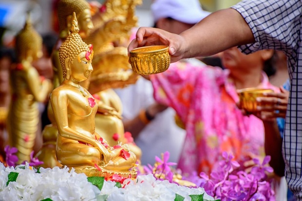 Lễ hội té nước Songkran tại Thái Lan