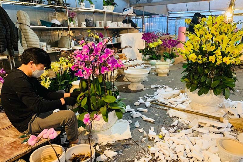 Suốt 20 ng&agrave;y cực khổ, anh thợ chốt 100 triệu đồng ăn Tết - Ảnh 5.