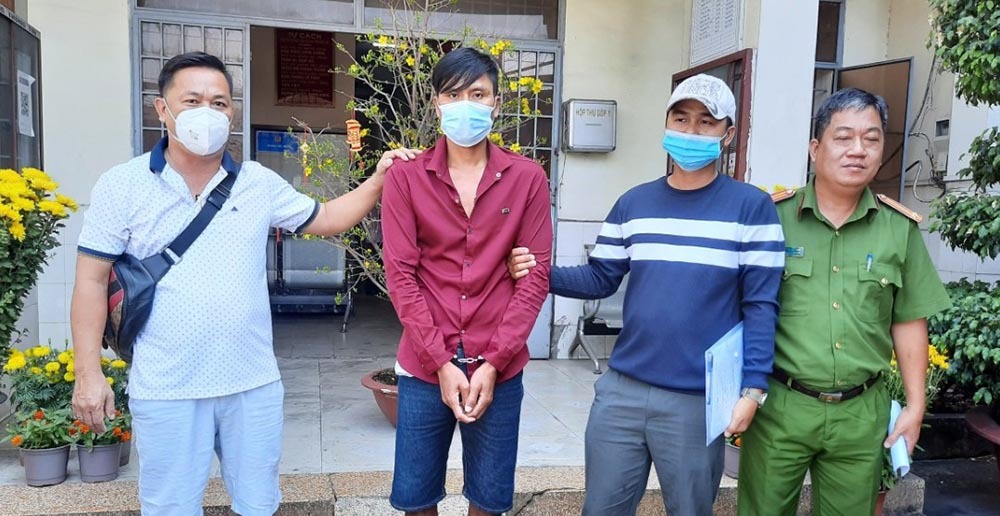 Không cho ứng tiền Tết, thanh niên đốt nhà bà chủ gây thiệt hại hàng chục tỷ - Ảnh 1.