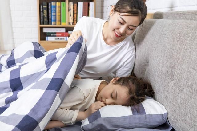 Trước khi ngủ 1 tiếng, bố mẹ nên làm 4 điều này để cải thiện IQ, EQ cho trẻ