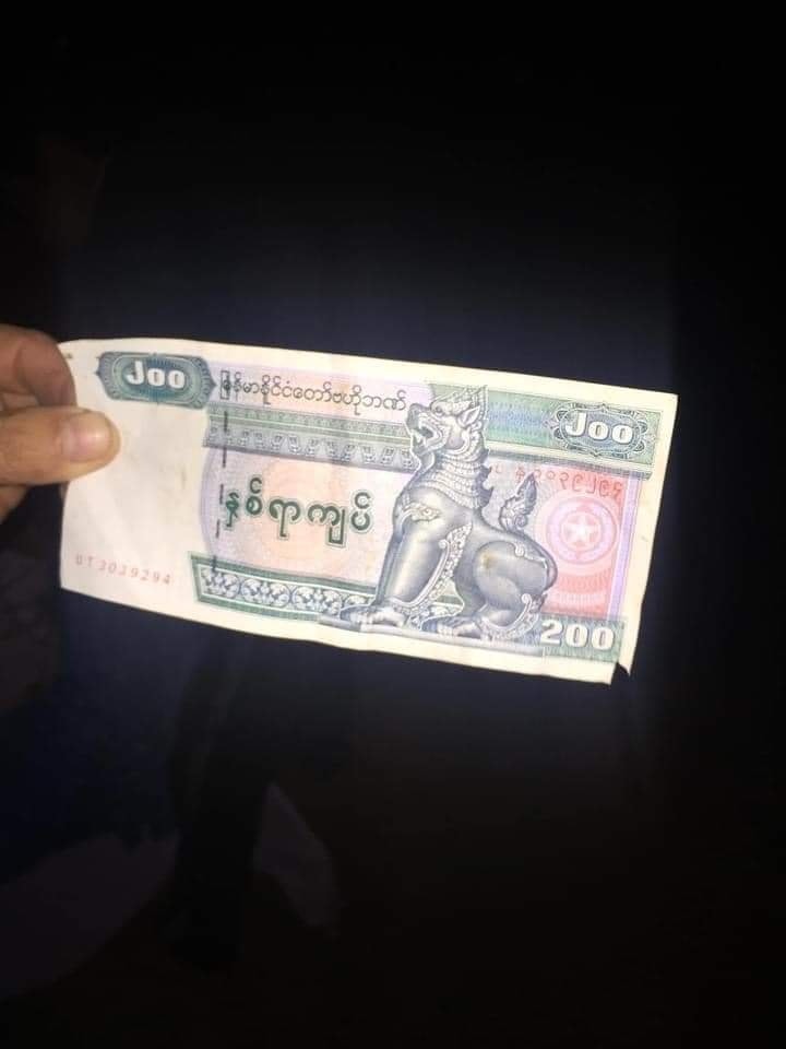 Chủ tịch huyện th&ocirc;ng tin mới nhất về vật thể lạ k&egrave;m tờ tiền nước ngo&agrave;i hạ c&aacute;nh giữa đ&ecirc;m - Ảnh 2.